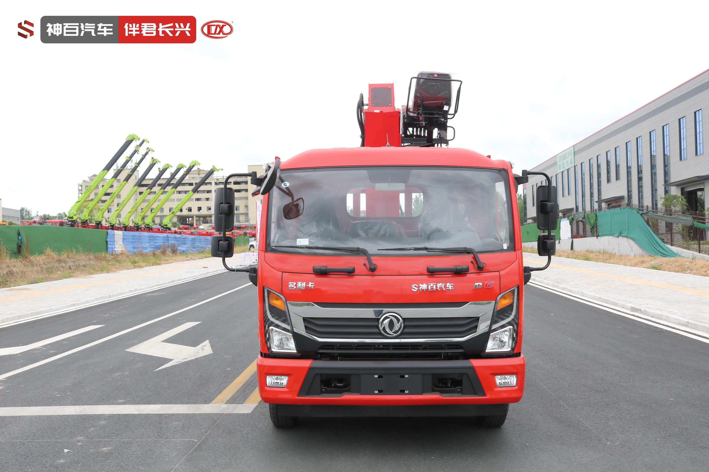 长兴SQS175-5（7吨）东风多利卡高空作业车（随车吊） 产品实拍